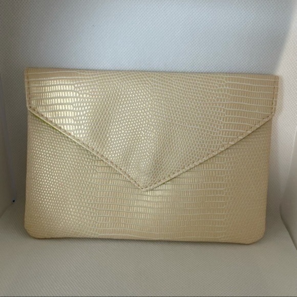 NEW Faux Reptile Make Up Bag - Picture 1 of 3